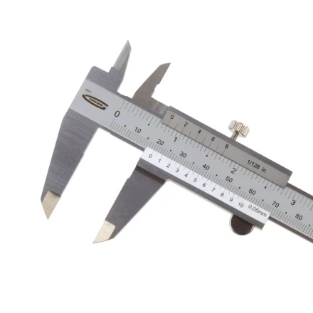 Штангенциркуль, 150 мм, 0.05 мм, нержавеющая сталь, с глубиномером Gross 31671 купить в Урае