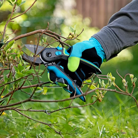 Секатор с наковальней Palisad, 220 мм, регулировка захвата, трехкомпонентные рукоятки, Luxe, 604805 купить в Урае