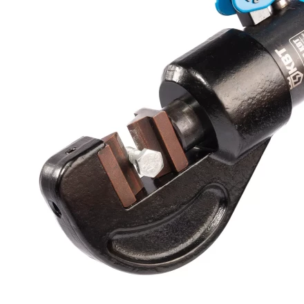 Пресс гидравлический ручной КВТ ПГР-70БР для опрессовки наконечников до 70 мм и резки болтов  до 12 мм (91807) купить в Урае