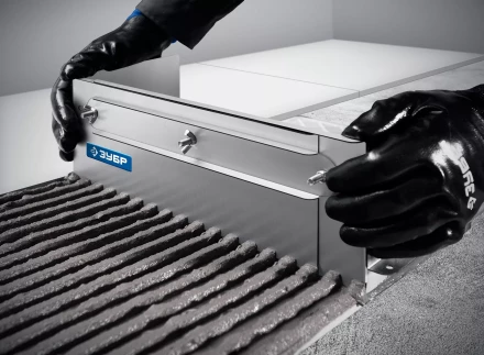 ЗУБР зуб 10*10 мм, до 600 мм, оцинкованная сталь, Раздвижная гребенка для плитки, ПРОФЕССИОНАЛ (08045-10) купить в Урае