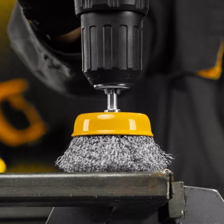 Щетка для дрели Denzel, 75 мм, Чашка, со шпилькой, нержавеющая витая проволока, 744773 купить в Урае