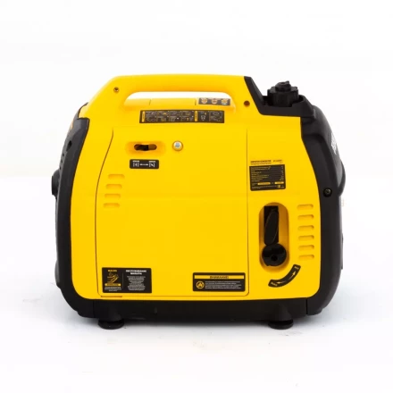 Генератор инверторный GT-2200iS, 2.2 кВт, 230 В, бак 4 л, закрытый корпус, ручной старт Denzel 94702 купить в Урае