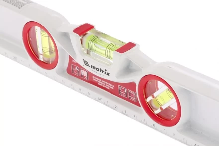 Уровень алюминиевый литой фрезерованный 3 глазка две ударные площадки 600 мм MATRIX артикул 34911 купить в Урае