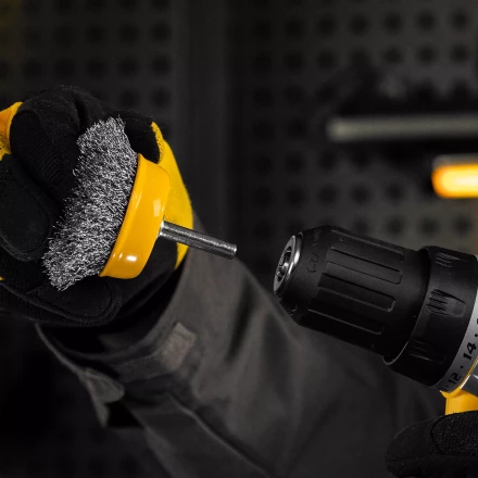 Щетка для дрели, 65 мм, Чашка, со шпилькой , нержавеющая витая проволока Denzel 744613 купить в Урае