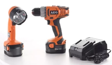 Аккумуляторная дрель AEG BS 12 G2 NC-142 CF 443769 купить в Урае