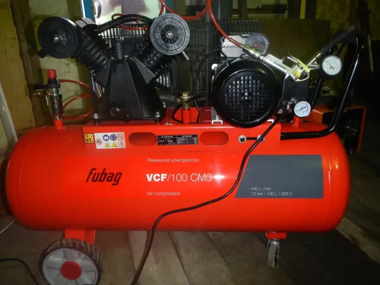 Компрессор масляный поршневой ременной VCF/100 CM3 FUBAG купить в Урае