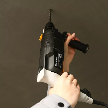 Перфоратор DKH650W DEKO, 063-4110, в кейсе купить в Урае