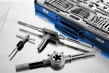 Наборы метчиков и плашек сталь Р6М5 серия ПРОФЕССИОНАЛ купить в Урае