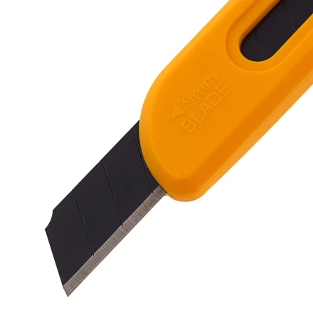 Нож, 9 мм, сменное лезвие, SK4, корпус из ABS пластика, нажимной фиксатор// Denzel 78930 купить в Урае