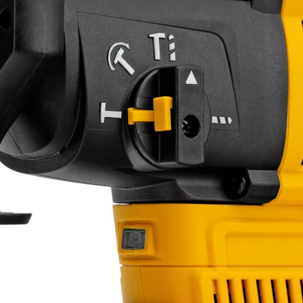 Перфоратор аккумуляторный BLRH-IB-26-0 Li-Ion, 18 В Denzel 26702 купить в Урае