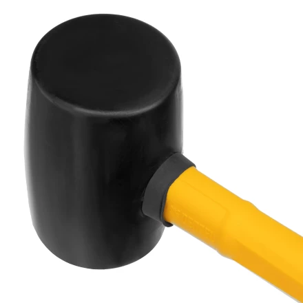 Киянка резиновая, 450 г, черная, фибергласовая рукоятка c TPR покрытием Denzel 11144 купить в Урае