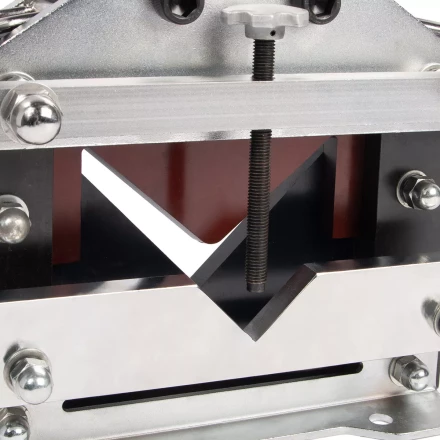 Уголкорез гидравлический КВТ УР-110 для уголков до 110х110х8 мм (89258) купить в Урае