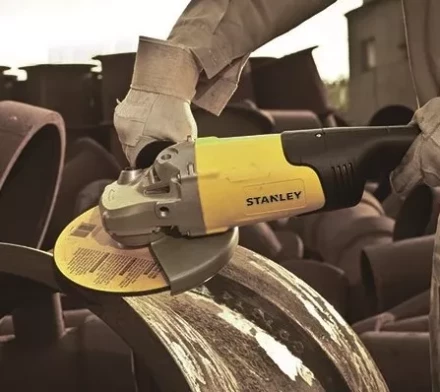 Шлифмашина УШМ Stanley STGL2023 купить в Урае