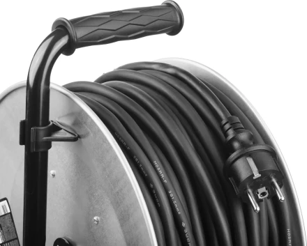 Удлинитель ЗУБР &quot;ПРОФИ&quot; на металл катушке, КГ 3х1,5кв мм, морозостойкий, 4 гнезда, IP44, макс мощность 3500Вт, 30м 55085-30 купить в Урае