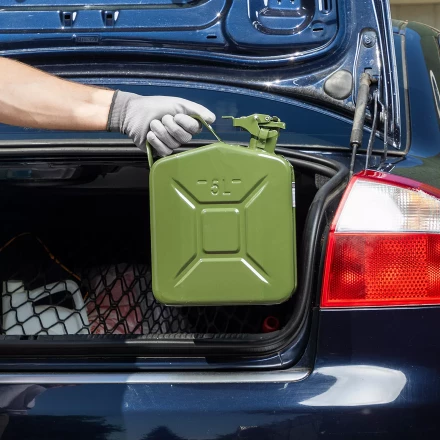 Канистра для ГСМ Stels 53143, металлическая, 5 литров купить в Урае