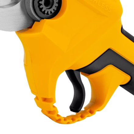 Секатор аккумуляторный Denzel CP-30-0, 18В Li-Ion 59436 купить в Урае