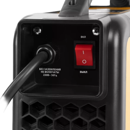 Аппарат инвертор. дуговой сварки SDM-220 Top, 220 А, ПВ 60% кейс// Denzel 94358 купить в Урае