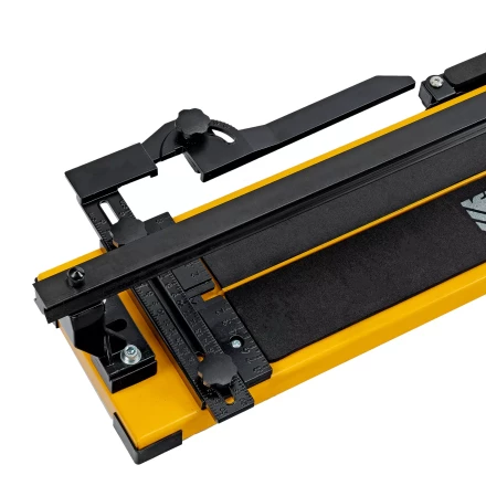 Плиткорез рельсовый Denzel 600х16мм, каретка на подш., стальная станина, усил. рукоятка-пенал 877014 купить в Урае