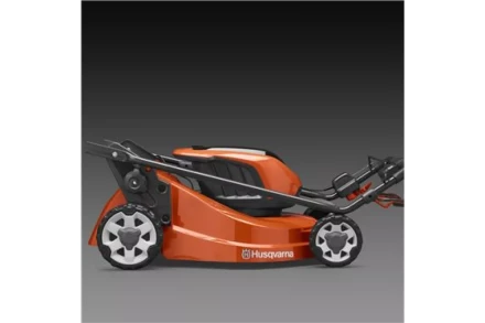 Аккумуляторная газонокосилка, самоходная Husqvarna LC347iV купить в Урае