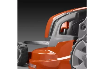 Аккумуляторная газонокосилка, самоходная Husqvarna LC347iV купить в Урае