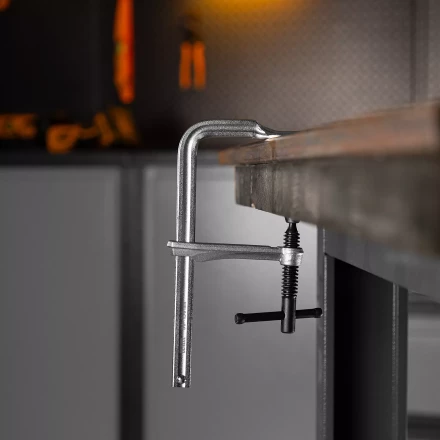 Струбцина F-образная Denzel, 80x150мм, кованая 20464 купить в Урае