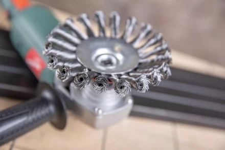 Кордщетка HAMMER тарелка 125мм для УШМ витая сталь (207-113) купить в Урае