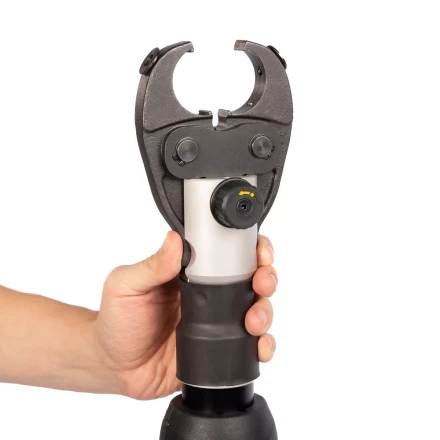 Пресс гидравлический аккумуляторный КВТ ПГРА-СО-32 для монтажа фитингов на трубы PEX, медные и из нержавеющей стали (89617) купить в Урае