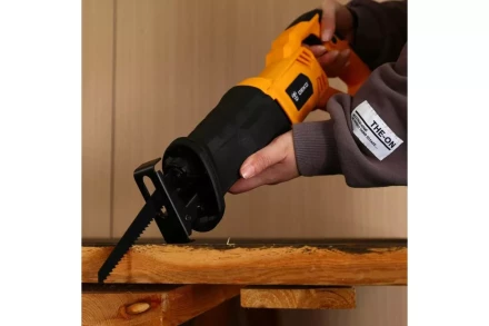 Пила сабельная DEKO DKRS1000, 063-4194 купить в Урае