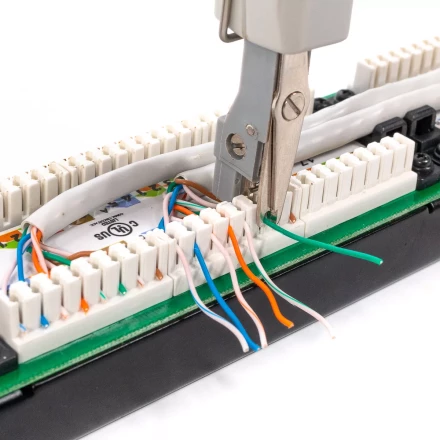 Инструмент КВТ PD-01 для заделки витой пары в кросс-панель (85736) купить в Урае