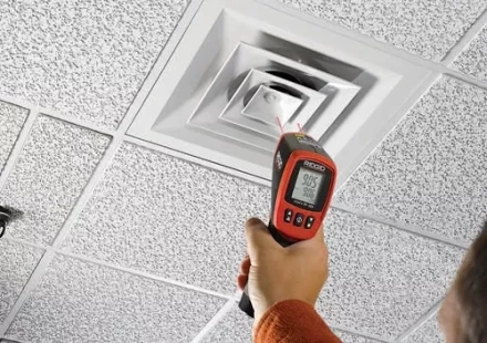 Бесконтактный инфракрасный термометр micro IR-200  36798 купить в Урае