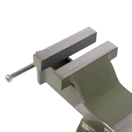 Тиски слесарные Сибртех 18618, 100 мм, стальные, поворотные купить в Урае