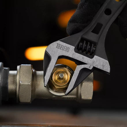 Ключ разводной Denzel 135 мм, CrV, кованый, укороченная рукоятка 15752 купить в Урае