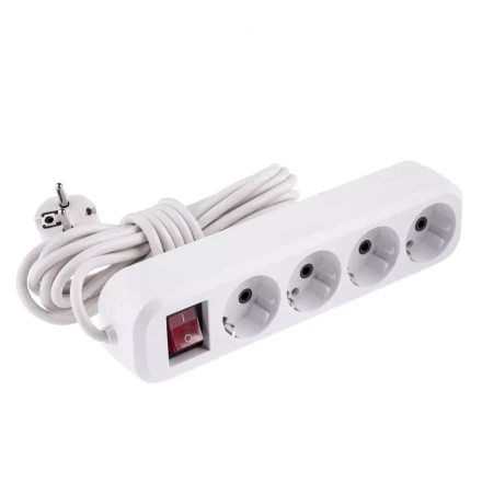 Удлинитель бытовой с заземлением и выключателем 5 м 4 розетки 10 A серия УХз10 Denzel 95978 купить в Урае