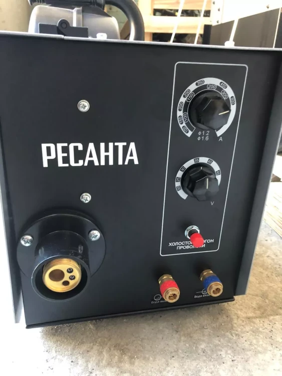 Полуавтоматический сварочный аппарат инверторный Ресанта САИПА-350 купить в Урае