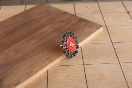 Кордщетка HAMMER плоская 75мм для дрели витая сталь (207-208) купить в Урае