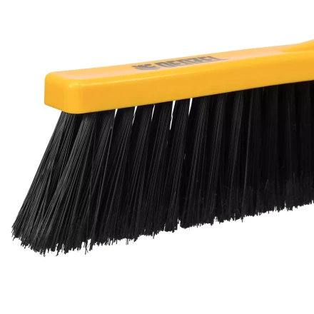 Щетка-сметка со скребком 590 мм Denzel 55323 купить в Урае