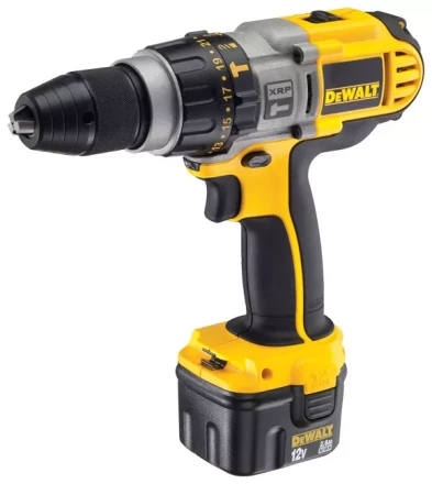Дрель-шуруповерт аккумуляторная DeWalt DCD 945 B2 купить в Урае