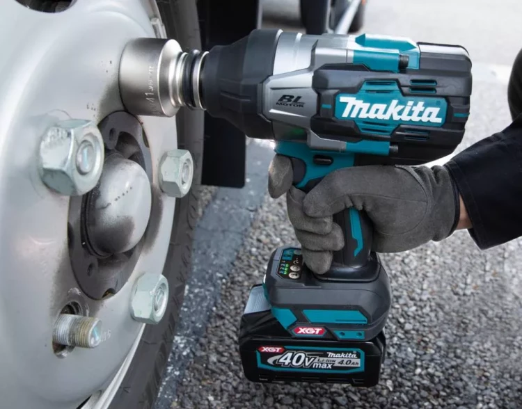 Аккумуляторный ударный гайковерт Makita TW001GZ (без АКБ и ЗУ) купить в Урае