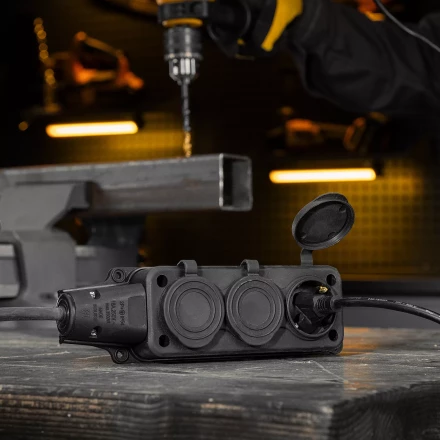 Удлинитель-шнур силовой Denzel Top Series , КГТТ, 20м, 3 розетки, 3 x 2,5 мм, 3 м 37423 купить в Урае