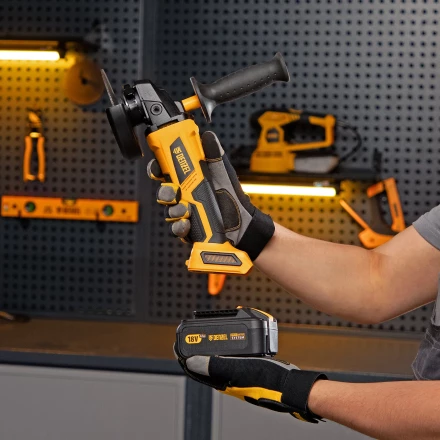 Машина углошлифовальная аккумуляторная бесщет. Denzel BLG-IB-18-125-4 27005, Li-ion, 18 В купить в Урае