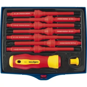 Диэлектрическая отвертка со сменными жалами до 1000В 9 предм CrV Сибртех 12938 купить в Урае