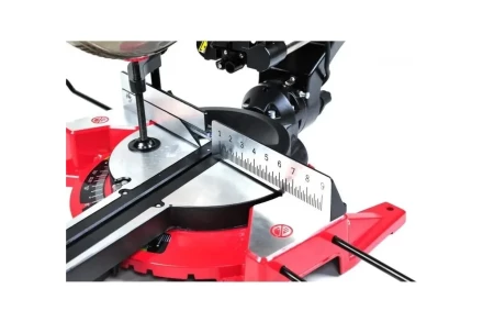 Пила торцовочная ELITECH ПТ 2030К (E2006.003.00) купить в Урае