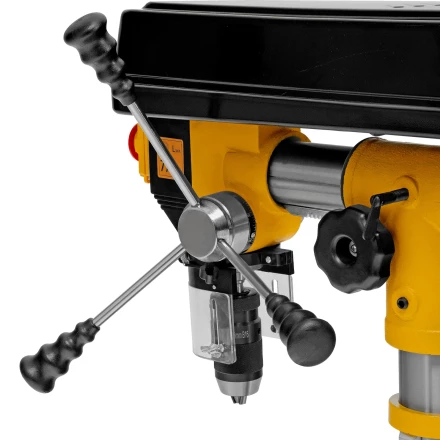 Станок сверлильный радиальный DDM-550R, 550 Вт, 16 мм, 12 ск., настольный// Denzel 95323 купить в Урае