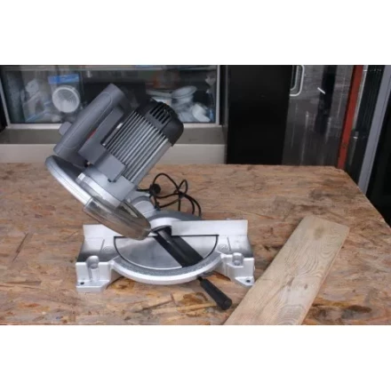 Пила торцовочная MS-5525 N STURM купить в Урае