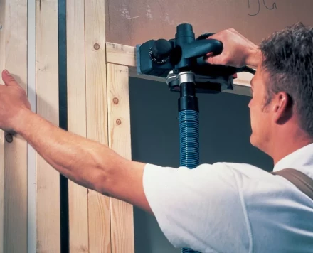 Электрорубанок BOSCH GHO 26-82 D купить в Урае