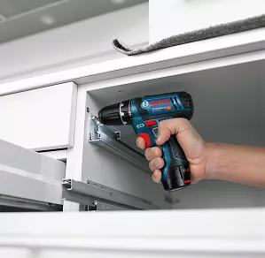 Аккумуляторная дрель-шуруповерт BOSCH GSR 12V-15 купить в Урае