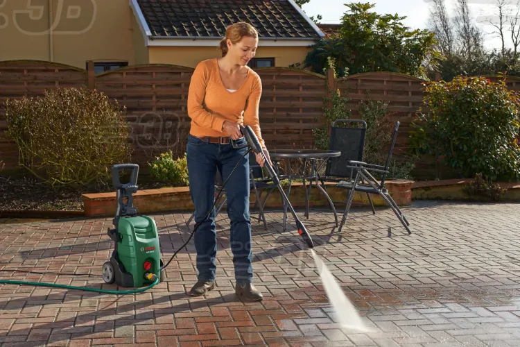 Минимойка-мойка высокого давления Bosch AQT 35-12 PLUS купить в Урае