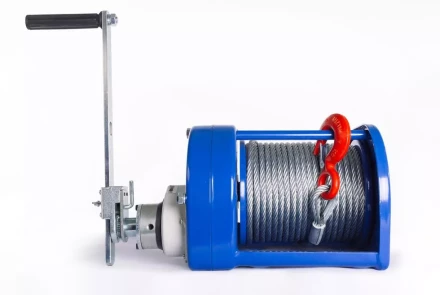 Лебедка ручная TOR ЛТ-2 (JHW) г/п 2,0 т длина троса 40 м 11321 купить в Урае