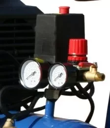 Компрессор масляный поршневой прямой привод Remeza СБ 4/С- 50 J1047 B  купить в Урае