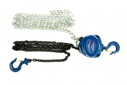 Таль цепная 2 т h подъема 2,5 м расстояние между крюками 400 мм Stels 51946 купить в Урае